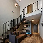 Avenue Pallova 28 Hotel 4*