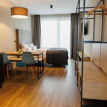 Avenue Pallova 28 Hotel