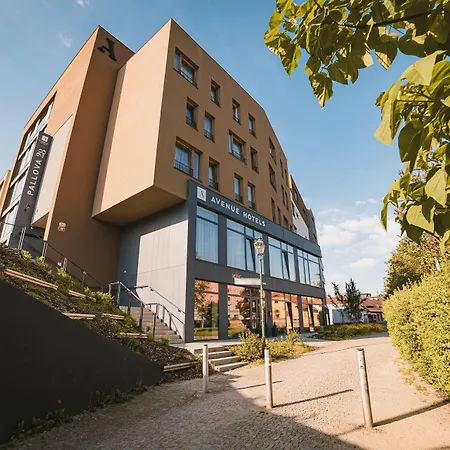 Avenue Pallova 28 Hotel 4*
