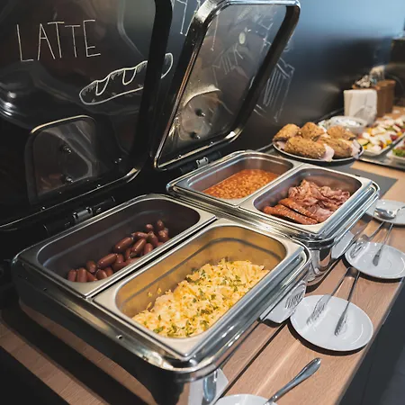 Hotel Avenue Pallova 28 4*