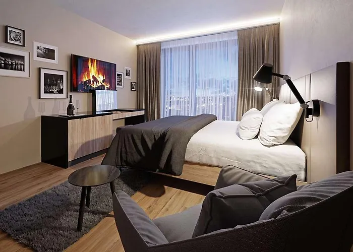 Avenue Pallova 28 4*