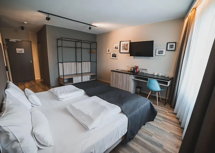 호텔 Avenue Pallova 28 4*