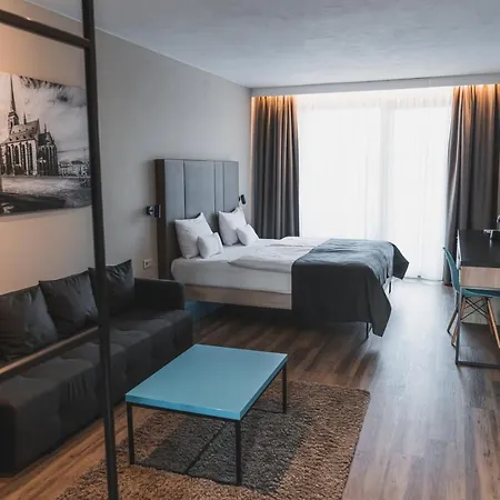 Hotel Avenue Pallova 28 4*