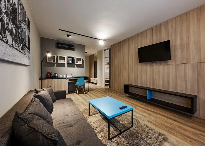 Avenue Pallova 28 Hotell 4*